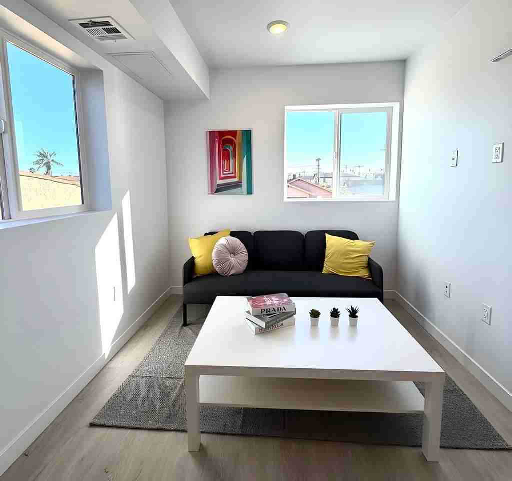 7518 S Hoover St #301A - Photo 5 of 19