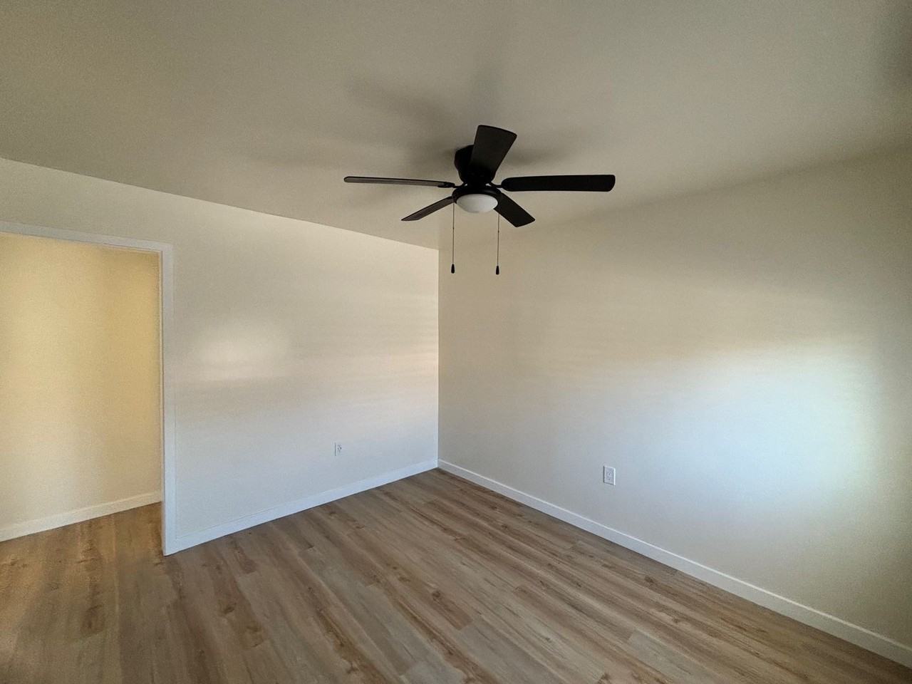 14107 Calvert St #14107A - Photo 4 of 7