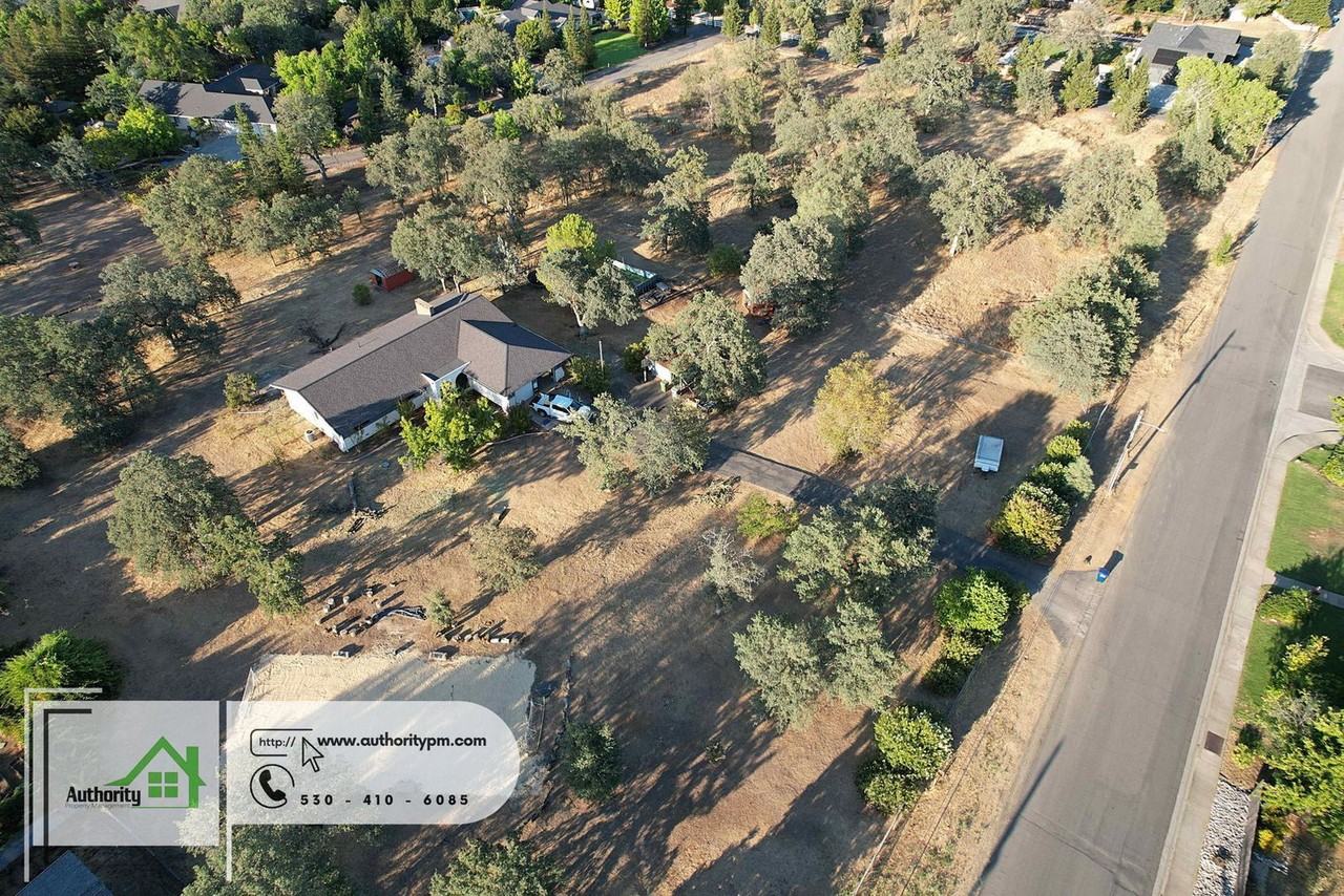 19434 Hollow Ln - Photo 4 of 24