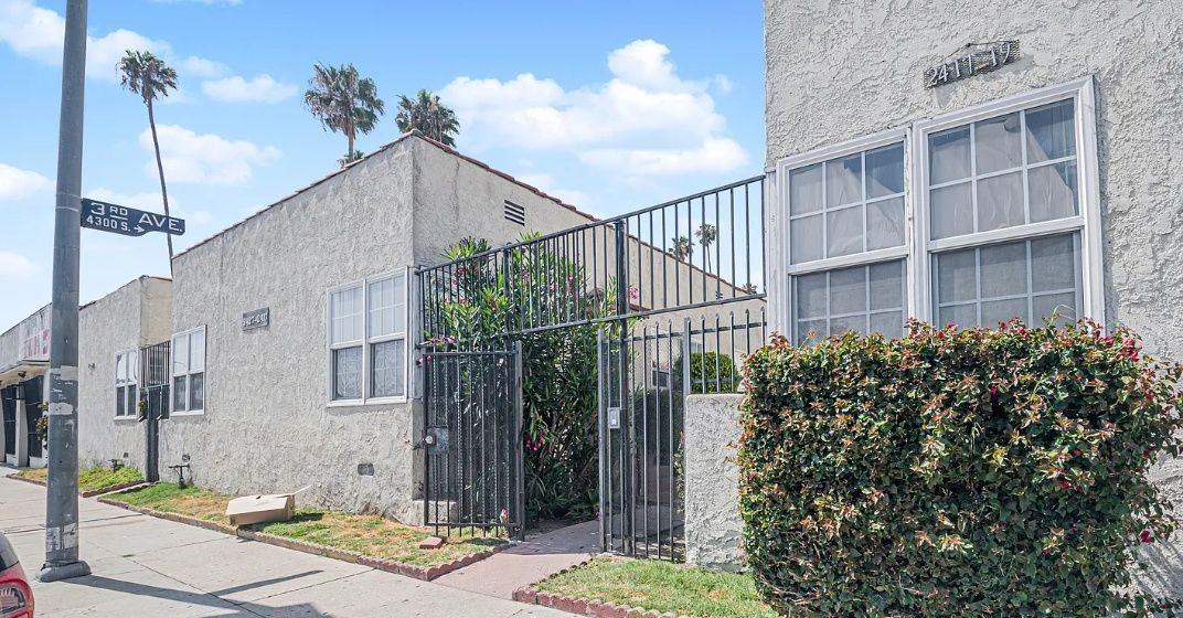 2417 W Vernon Ave