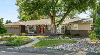 1070 S Elmira St - Photo 1 of 1