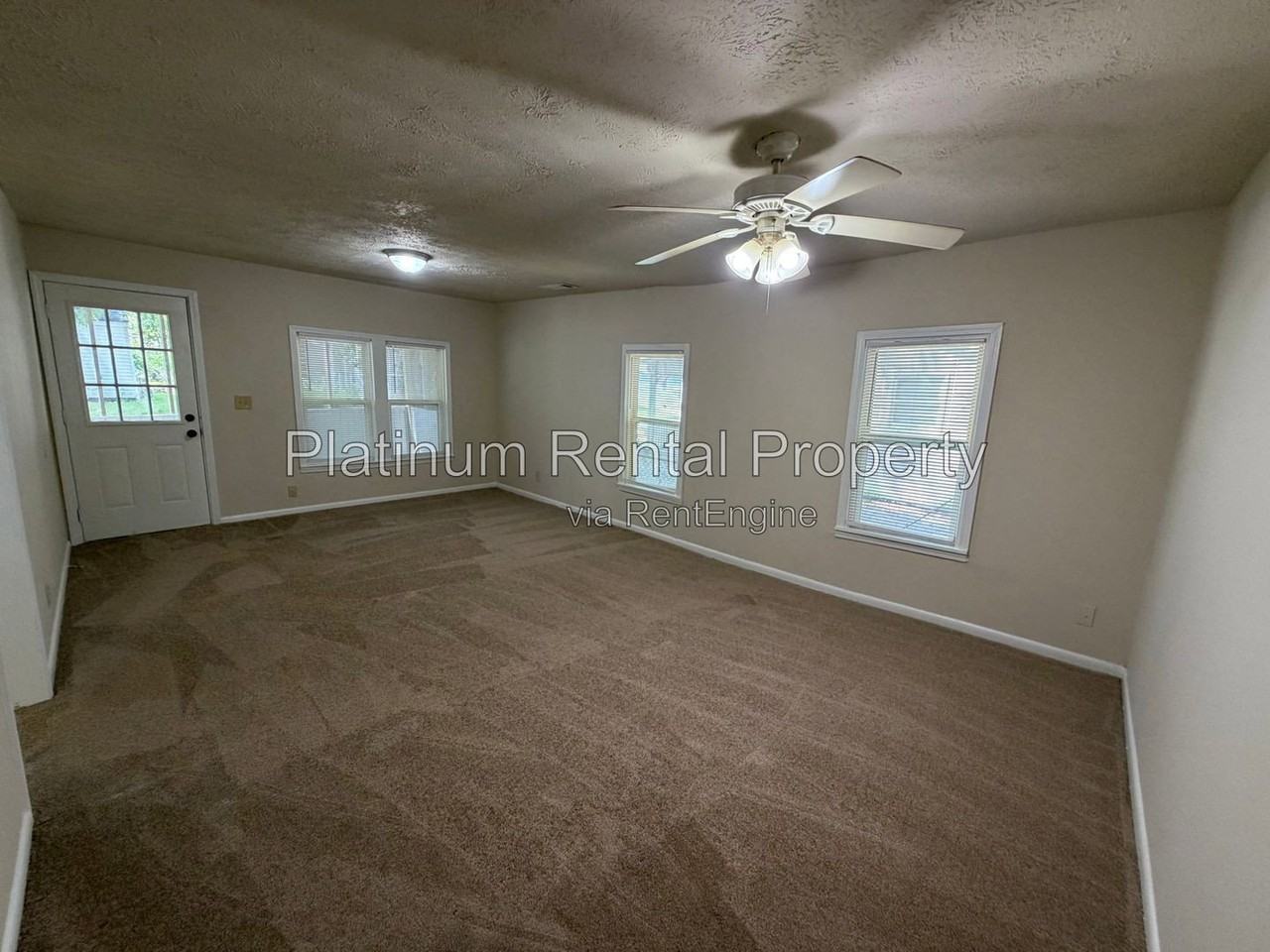 101 Benson St - Photo 4 of 20