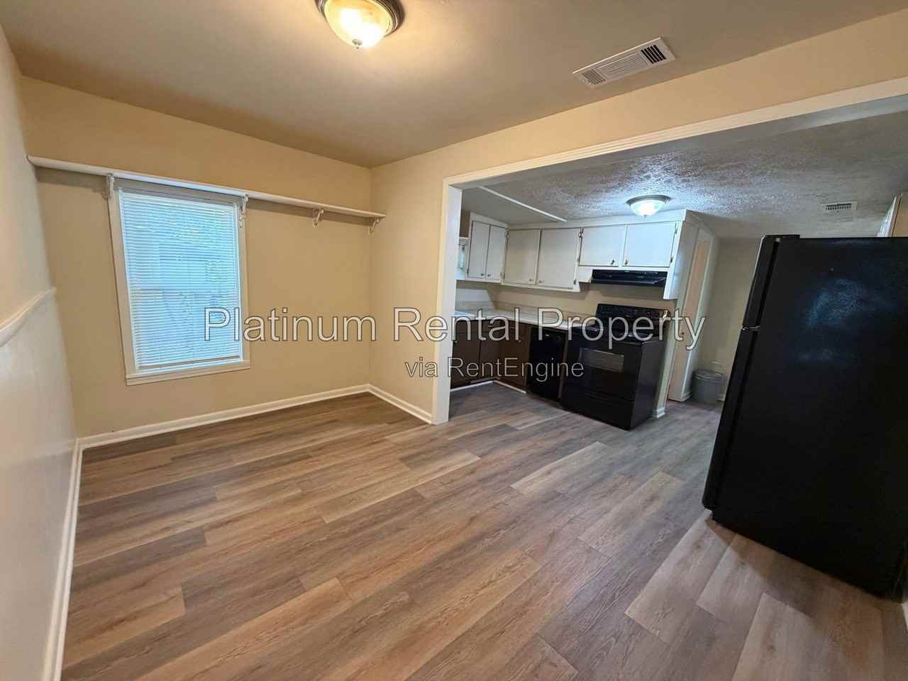 101 Benson St - Photo 6 of 20