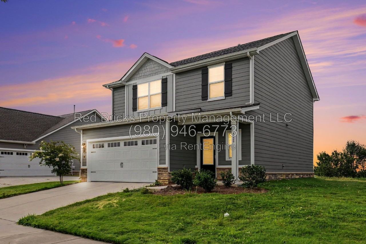 4528 Hornyak Dr - Photo 4 of 21