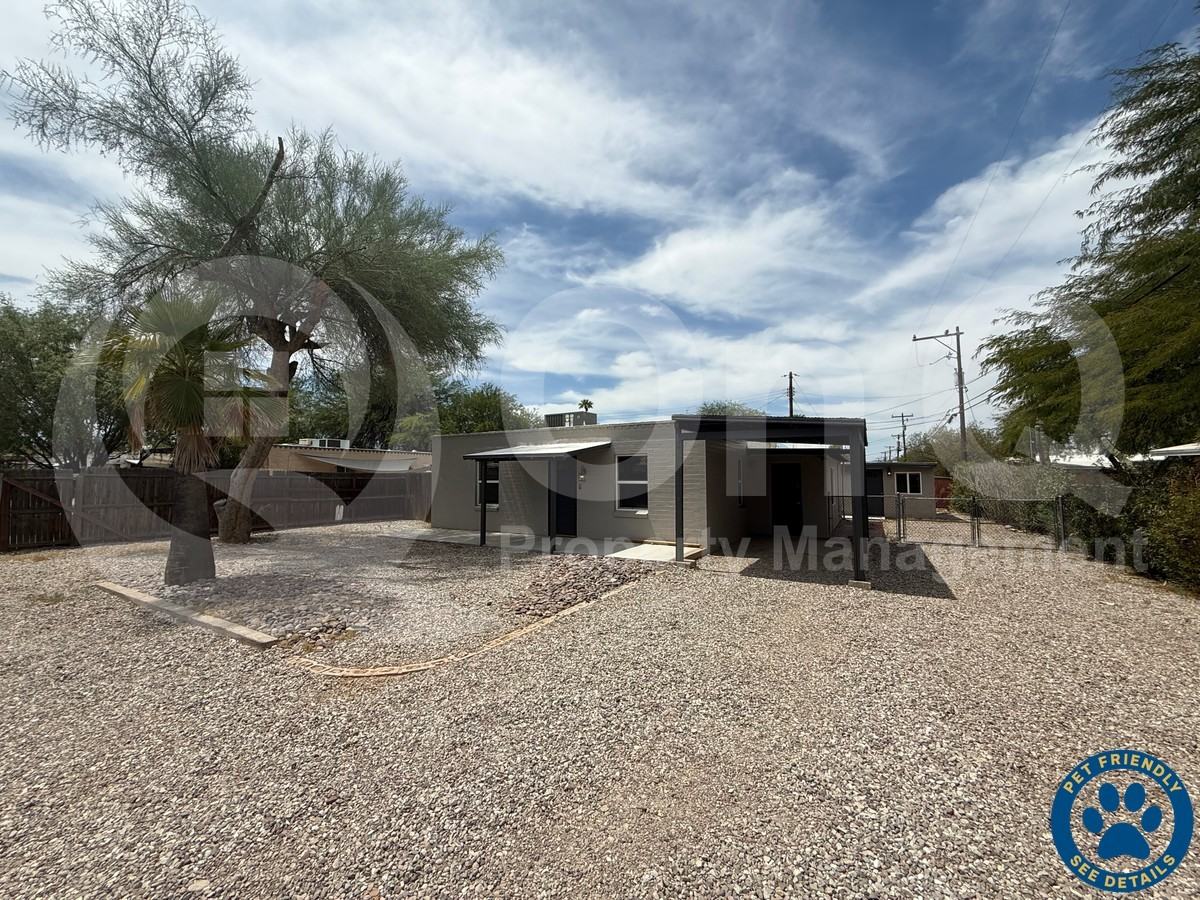 1431 E Adelaide Dr
