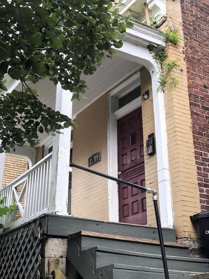 2144 W Clifton Ave - Photo 2 of 29