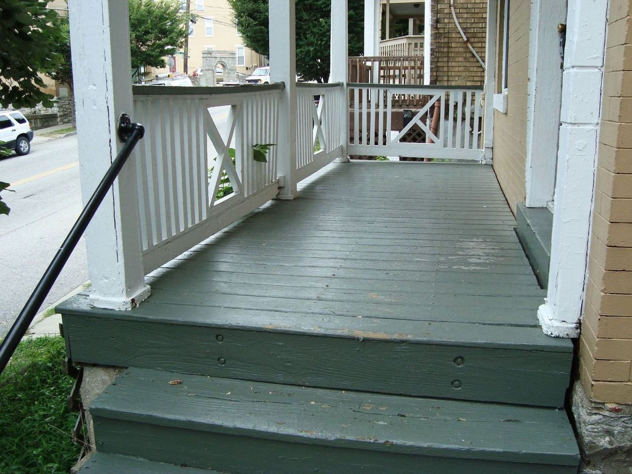 2144 W Clifton Ave - Photo 3 of 29