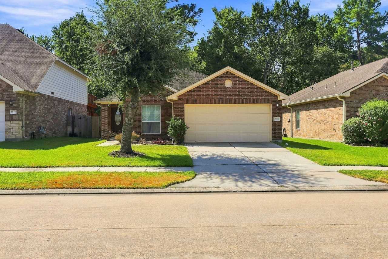 5923 Deleon Trail Dr - Photo 2 of 28