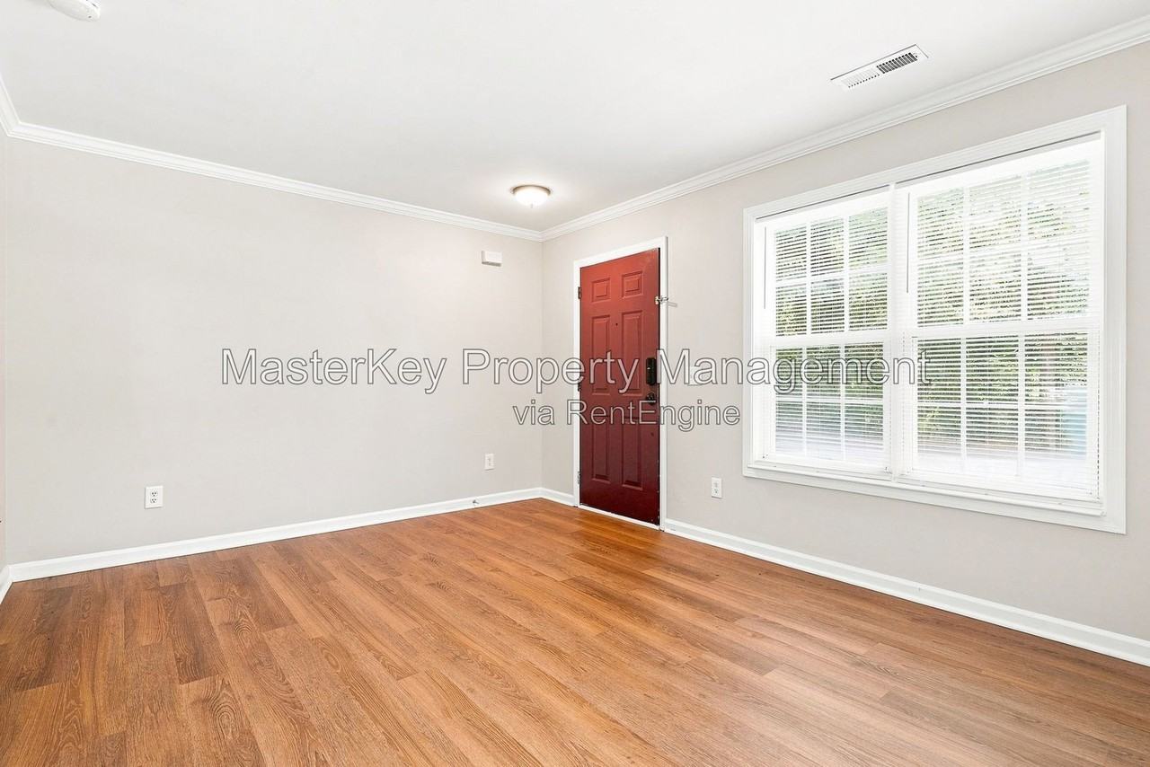 69 Red Ln - Photo 5 of 30