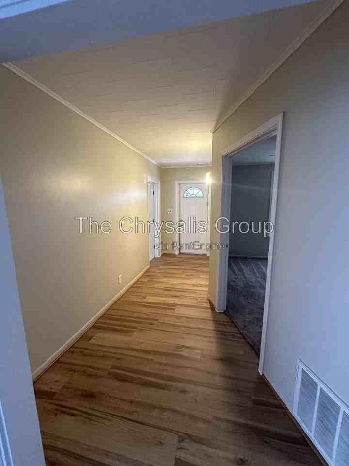 229 Clark St - Photo 2 of 20
