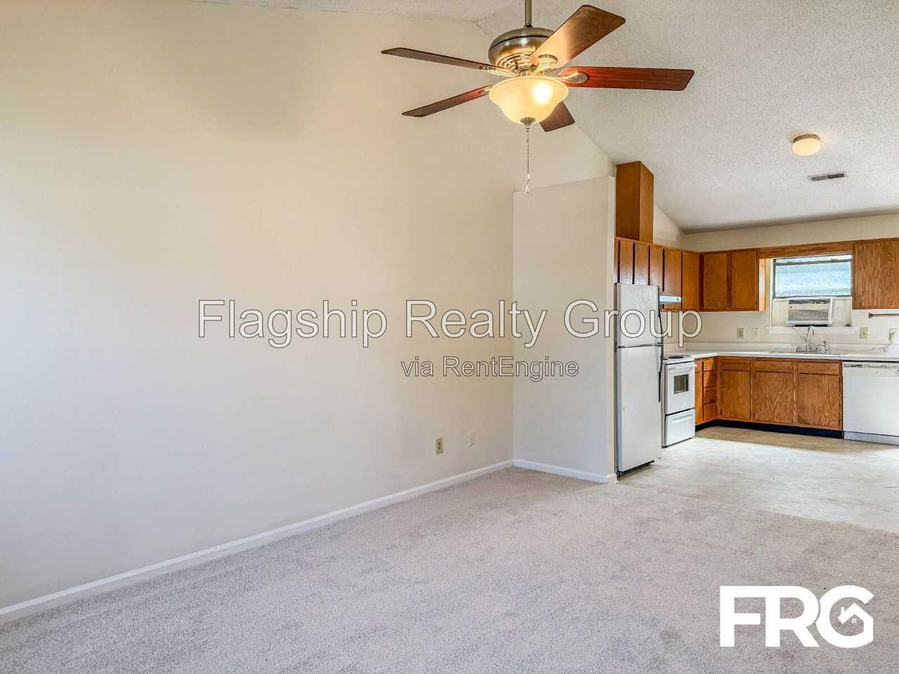 2108 E 3rd St #B - Photo 4 of 24