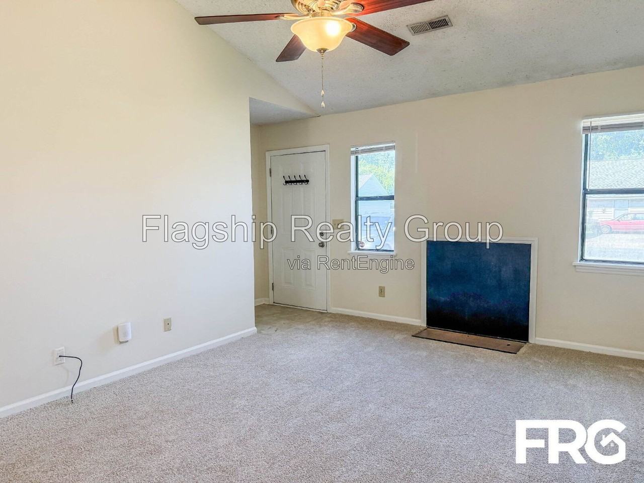 2108 E 3rd St #B - Photo 6 of 24