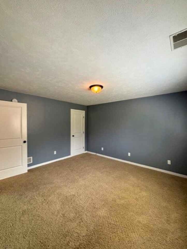 3780 Timberlake Ct Se - Photo 5 of 19