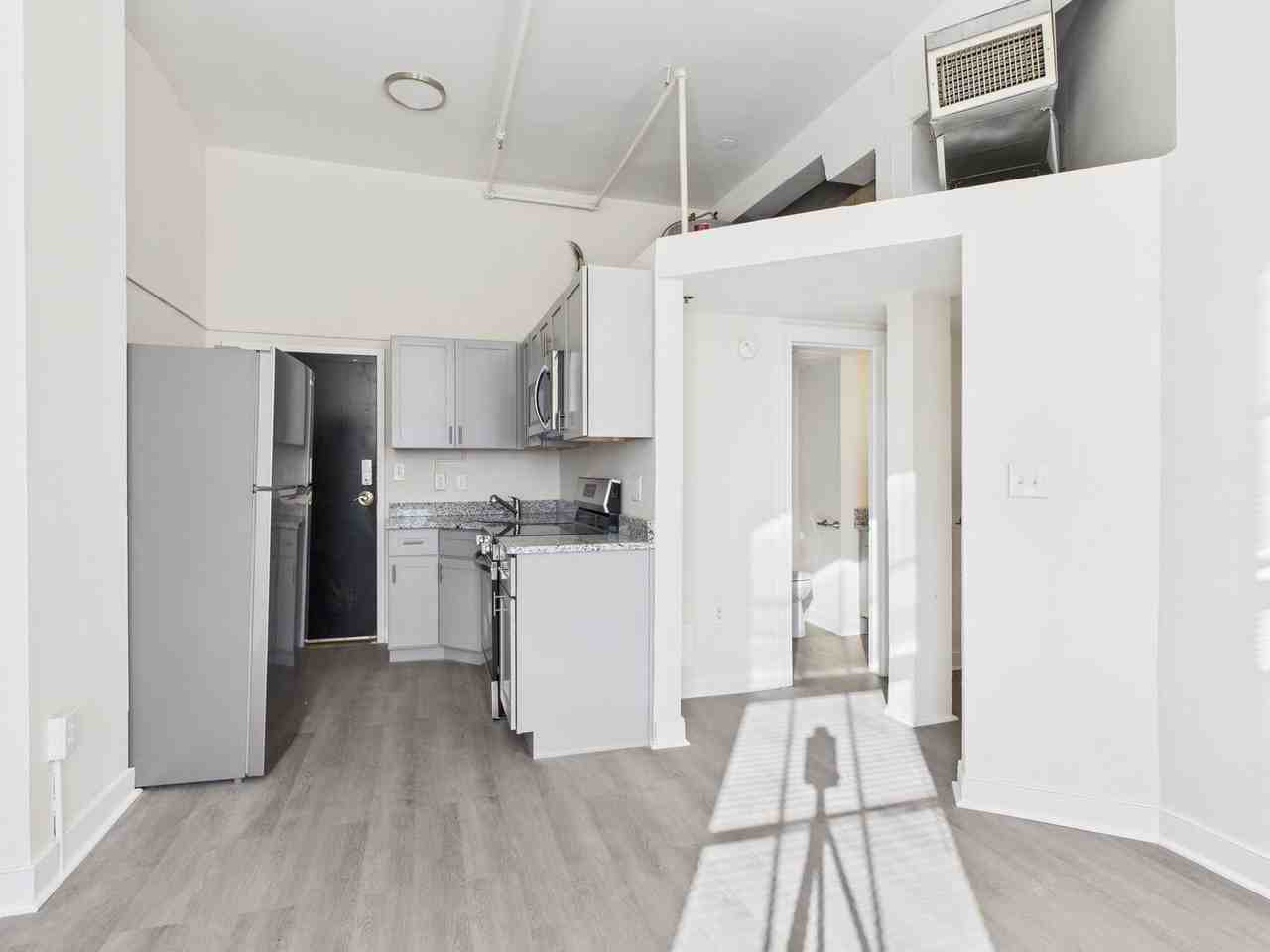 10 S 14th St #202 - Photo 4 of 15