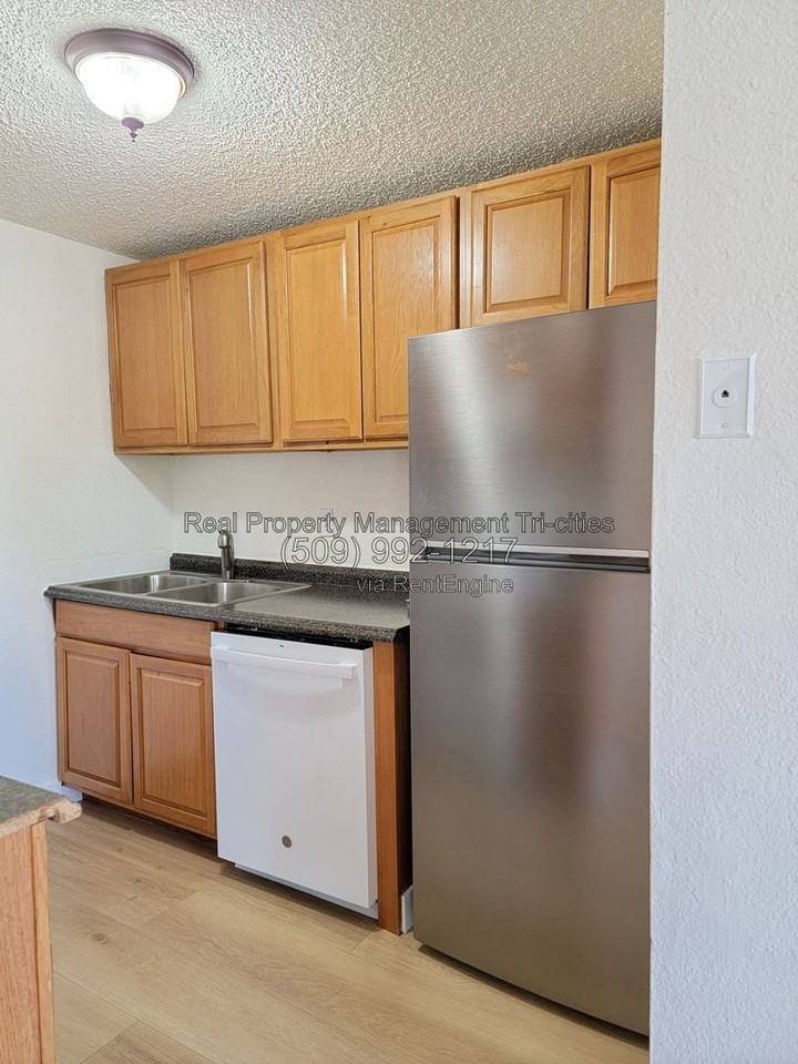 3315 W 1st Pl #3 - Photo 7 of 14
