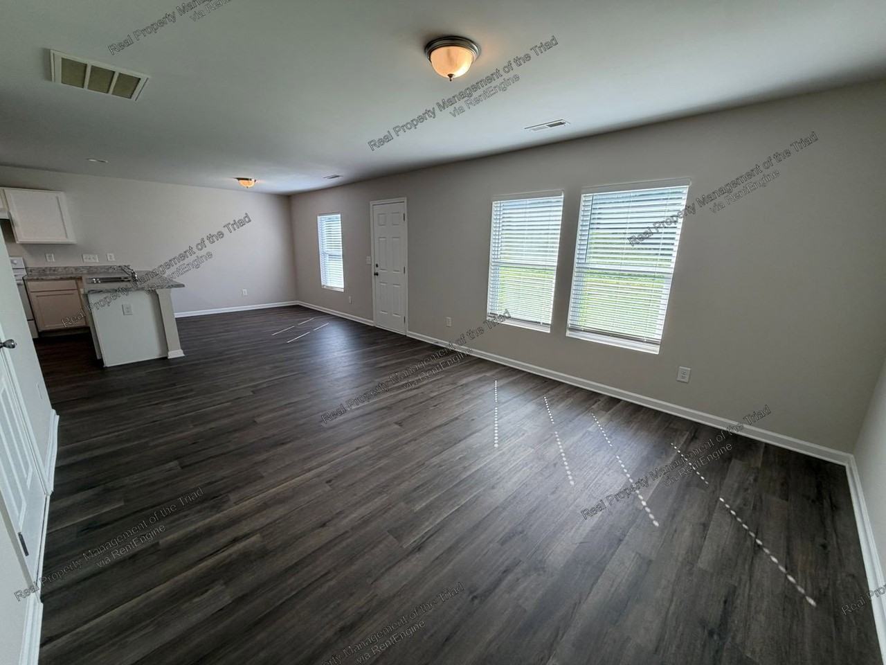 4116 Devonwood Ct - Photo 6 of 21