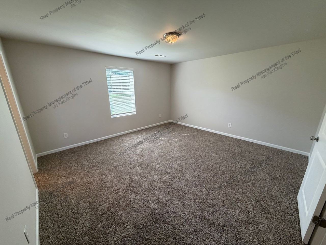 4116 Devonwood Ct - Photo 7 of 21