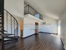 featured image of 1025 W Entiat Ave #D14