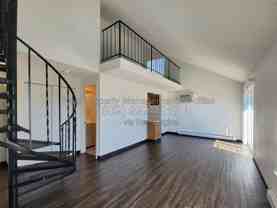 1025 W Entiat Ave #D14 - Photo 1 of 1