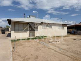 7007 S 8th St - Photo 1 of 1