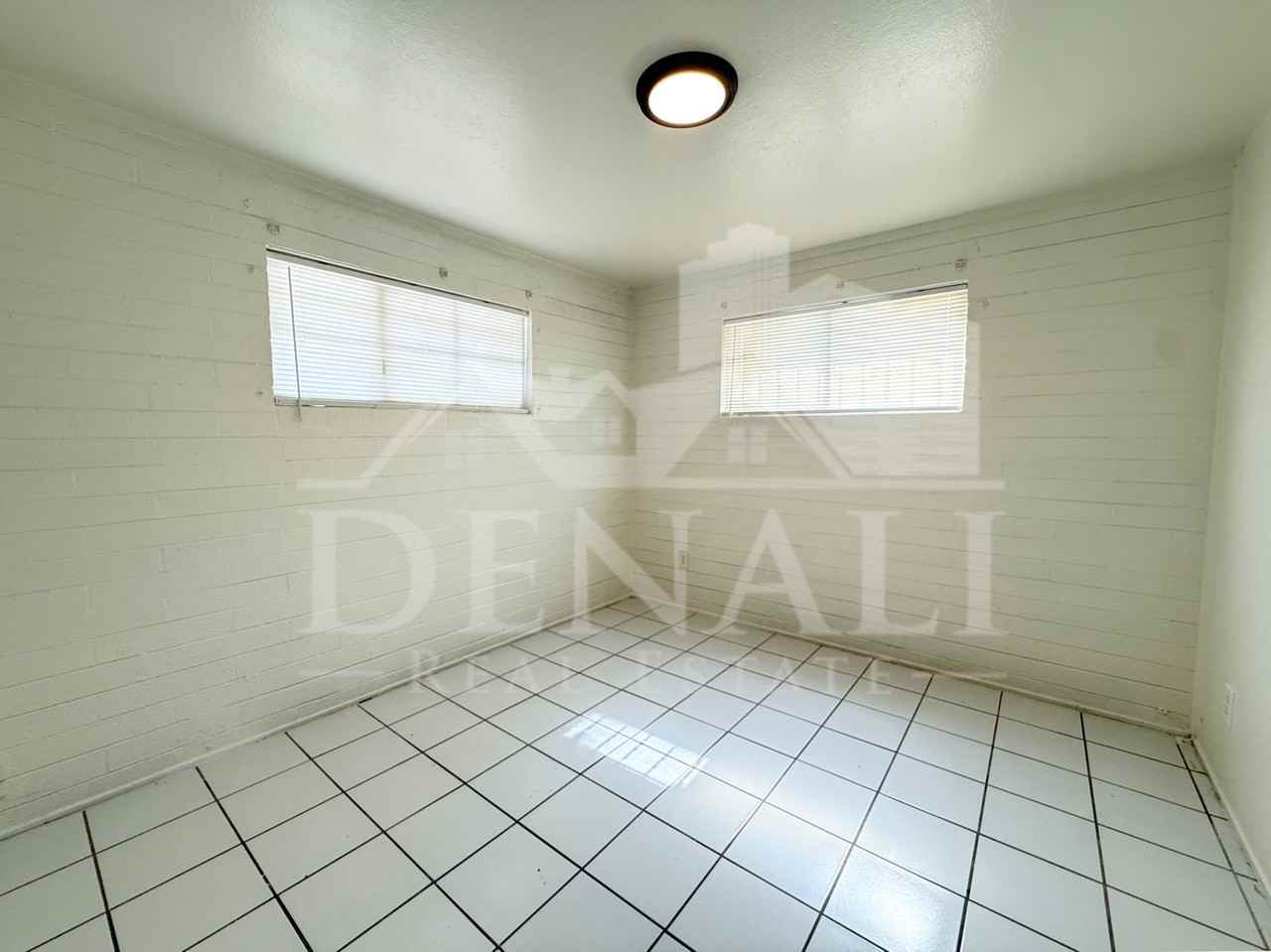 7007 S 8th St - Photo 7 of 14
