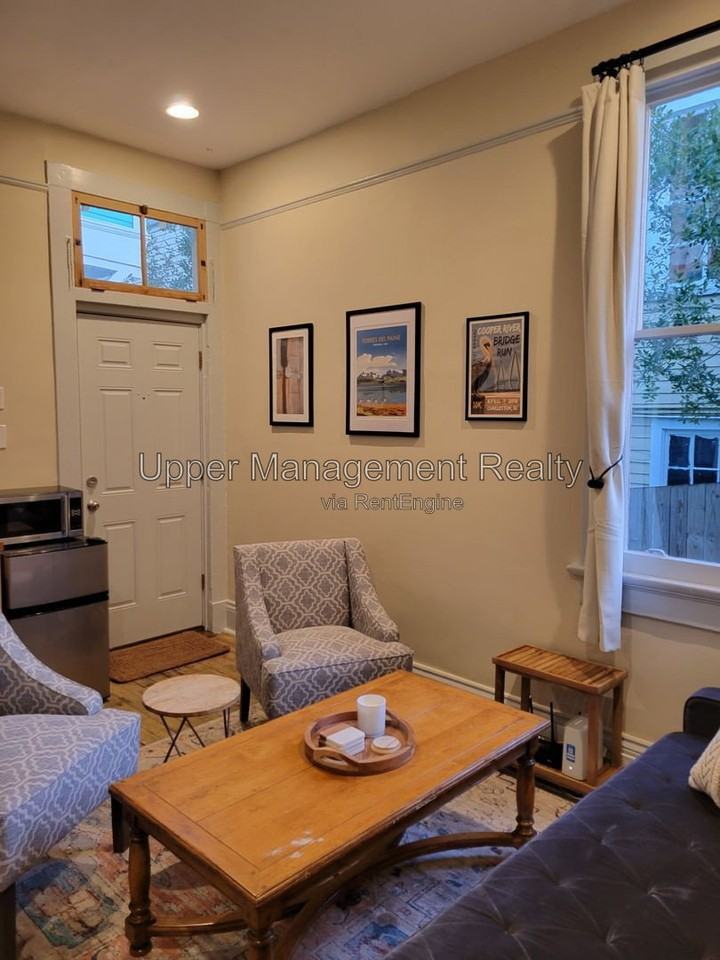 2106 Robert St - Photo 4 of 25