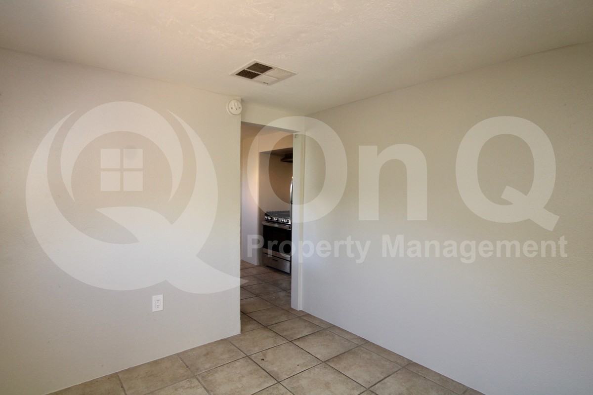 1548 W Mckinley St #1 - Photo 4 of 7
