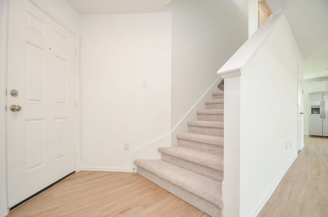 4126 Brazos Brook Trl - Photo 5 of 28