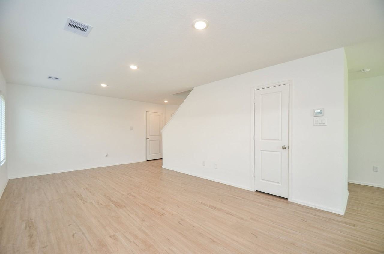 4126 Brazos Brook Trl - Photo 6 of 28