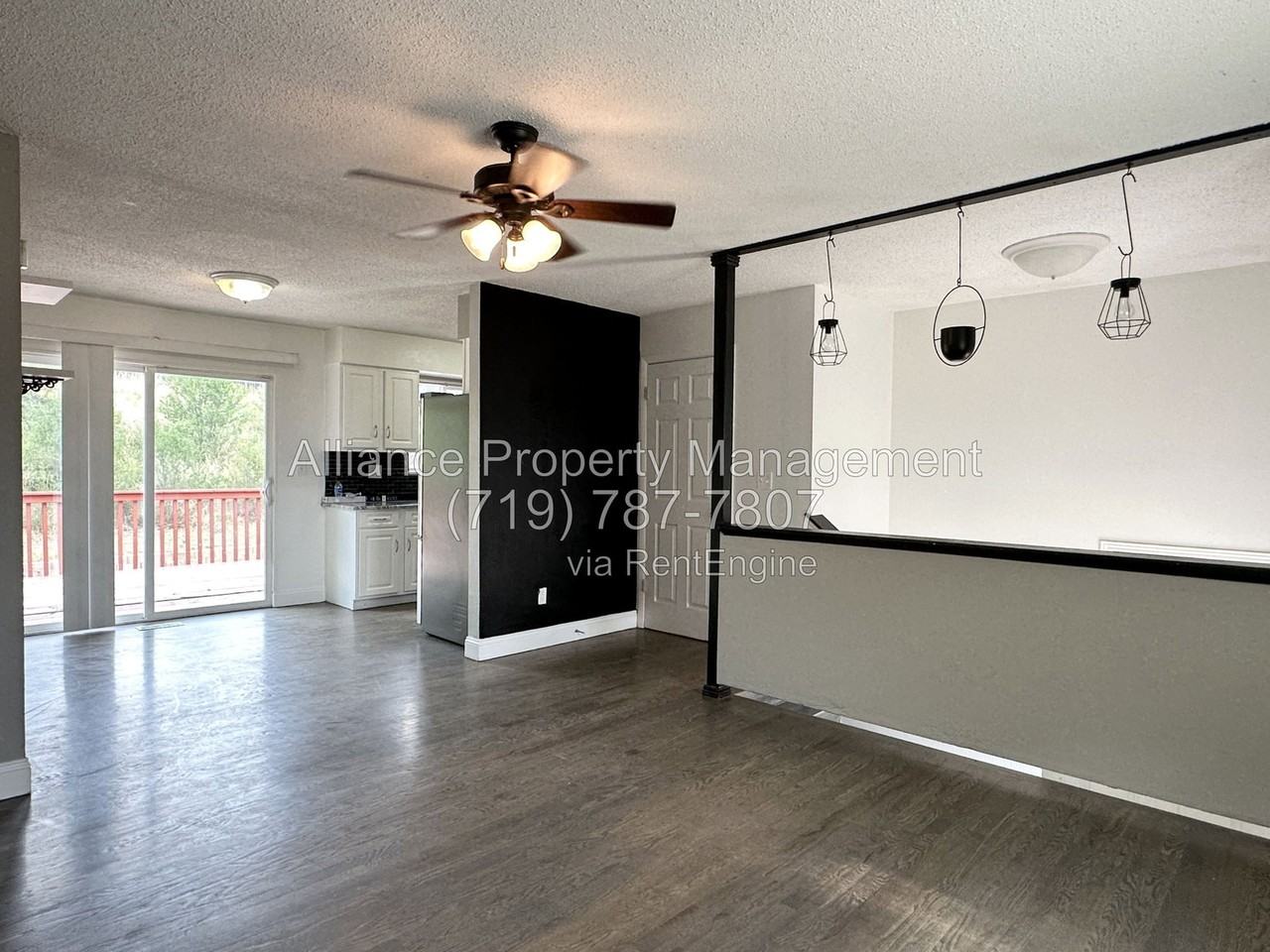 1250 Chiricahua Dr - Photo 5 of 34