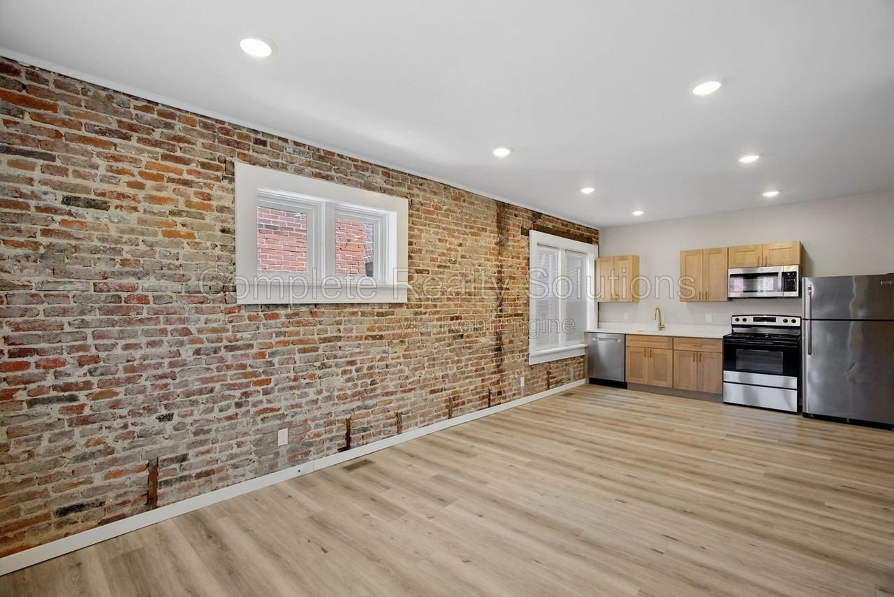3140 Magnolia Ave #1E - Photo 3 of 32