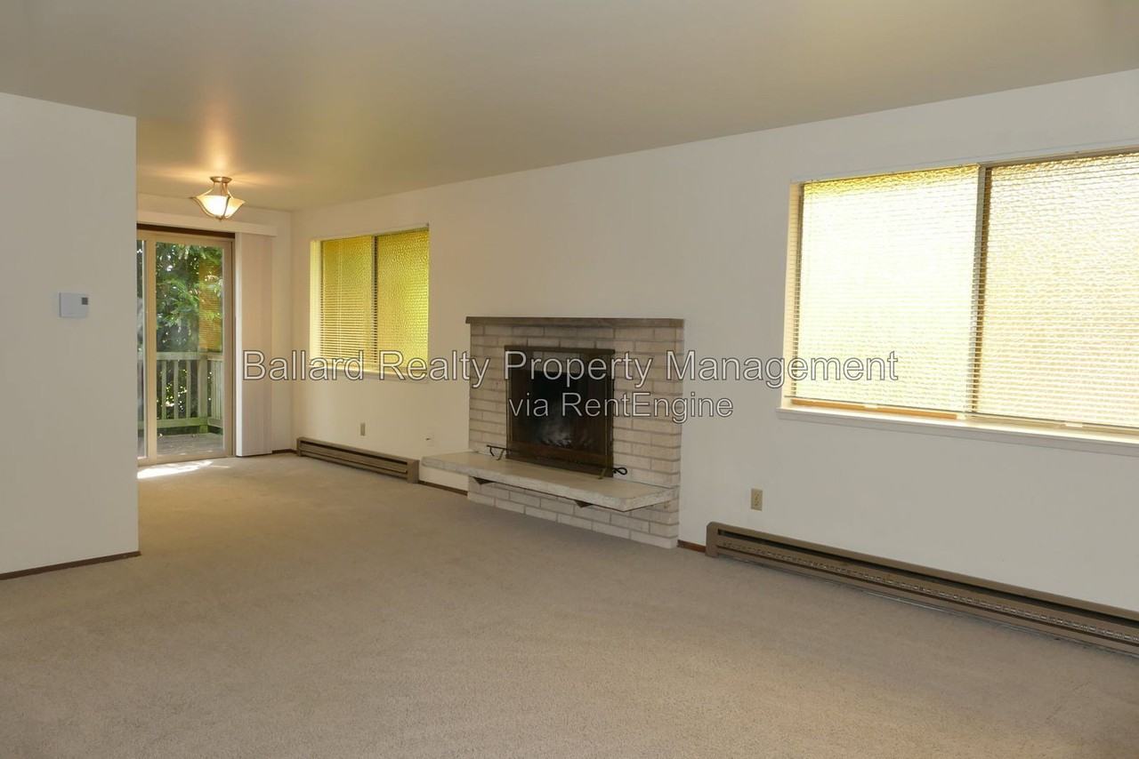2015 Nw 62nd St - Photo 4 of 19