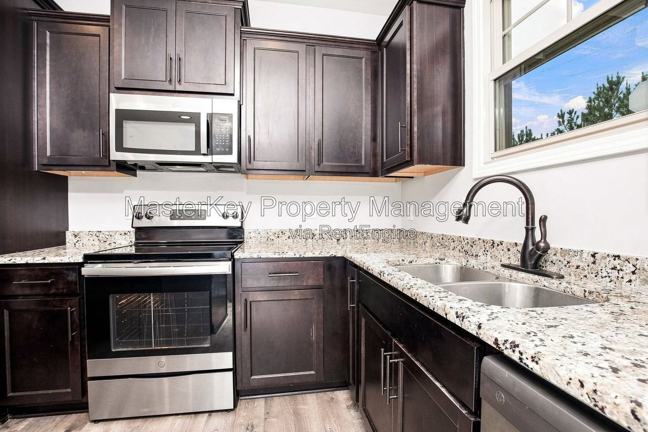 275 Buhrstone Mill St - Photo 4 of 36