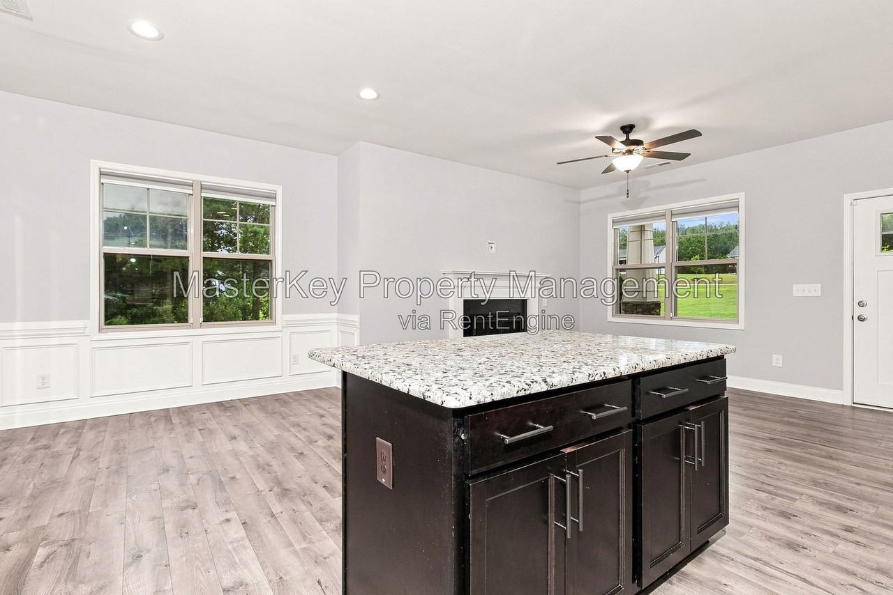 275 Buhrstone Mill St - Photo 7 of 36