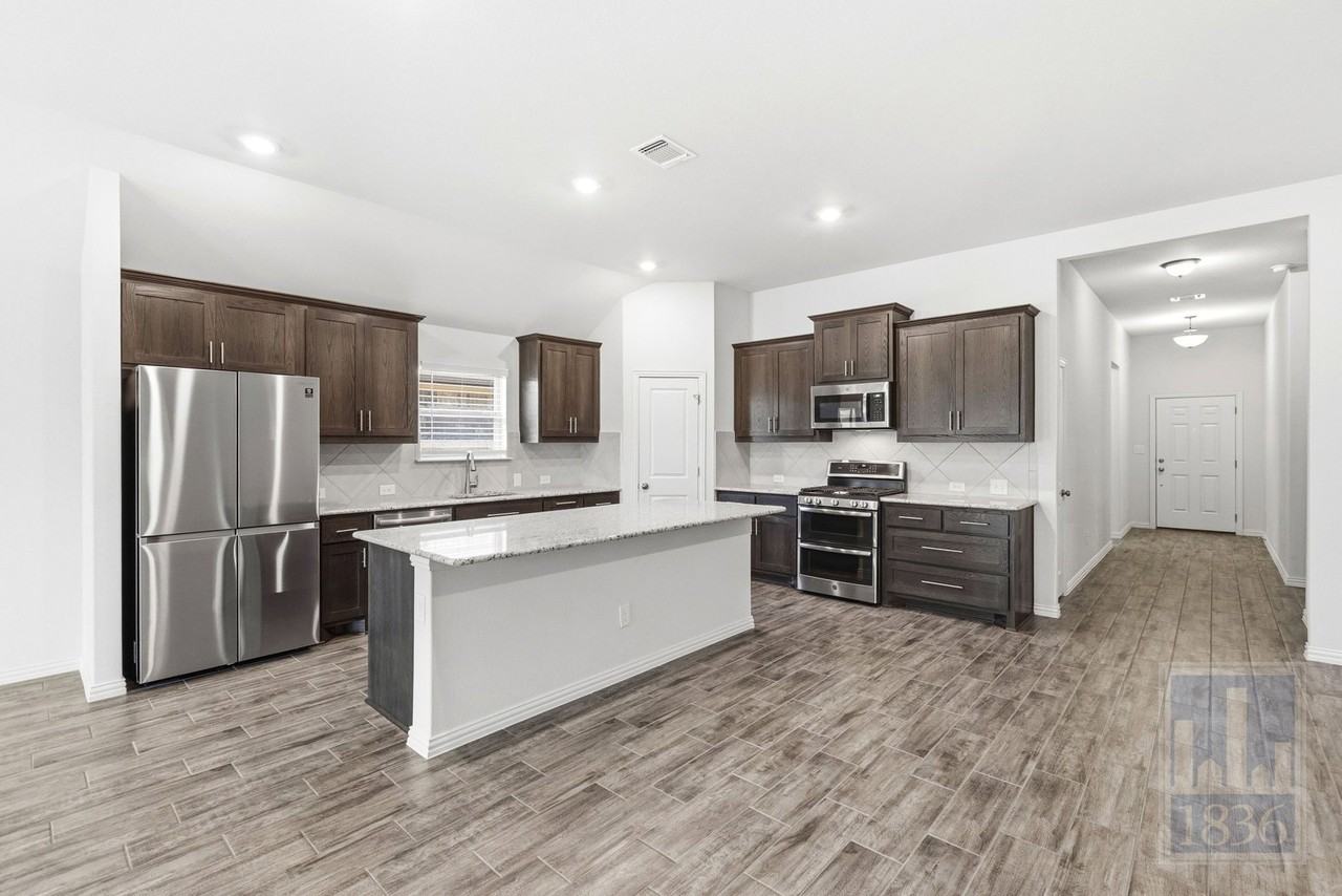 188 Danbark Dr - Photo 2 of 50