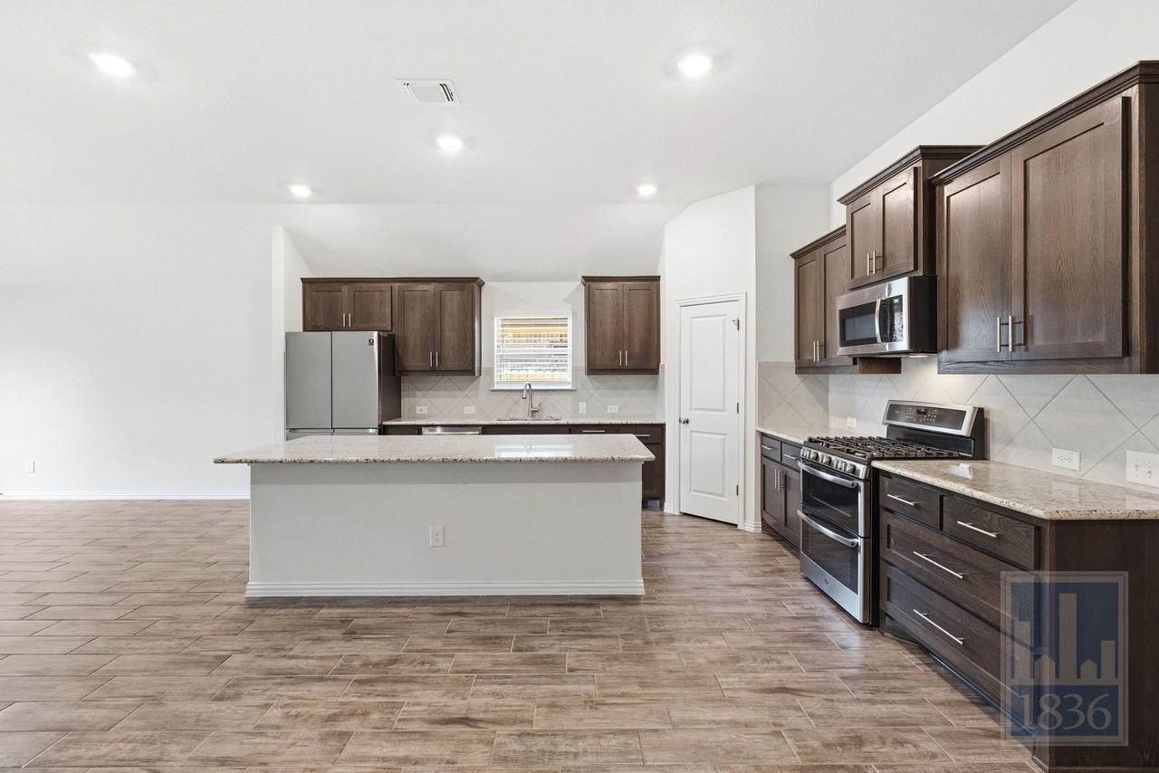 188 Danbark Dr - Photo 6 of 50