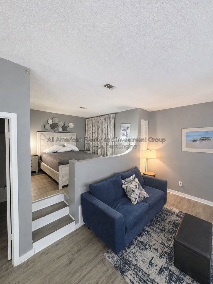 364 Bluefish Dr - Photo 2 of 7
