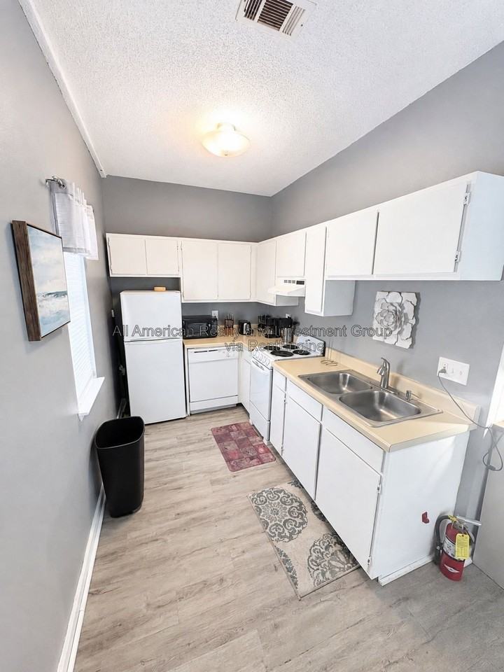 364 Bluefish Dr - Photo 4 of 7