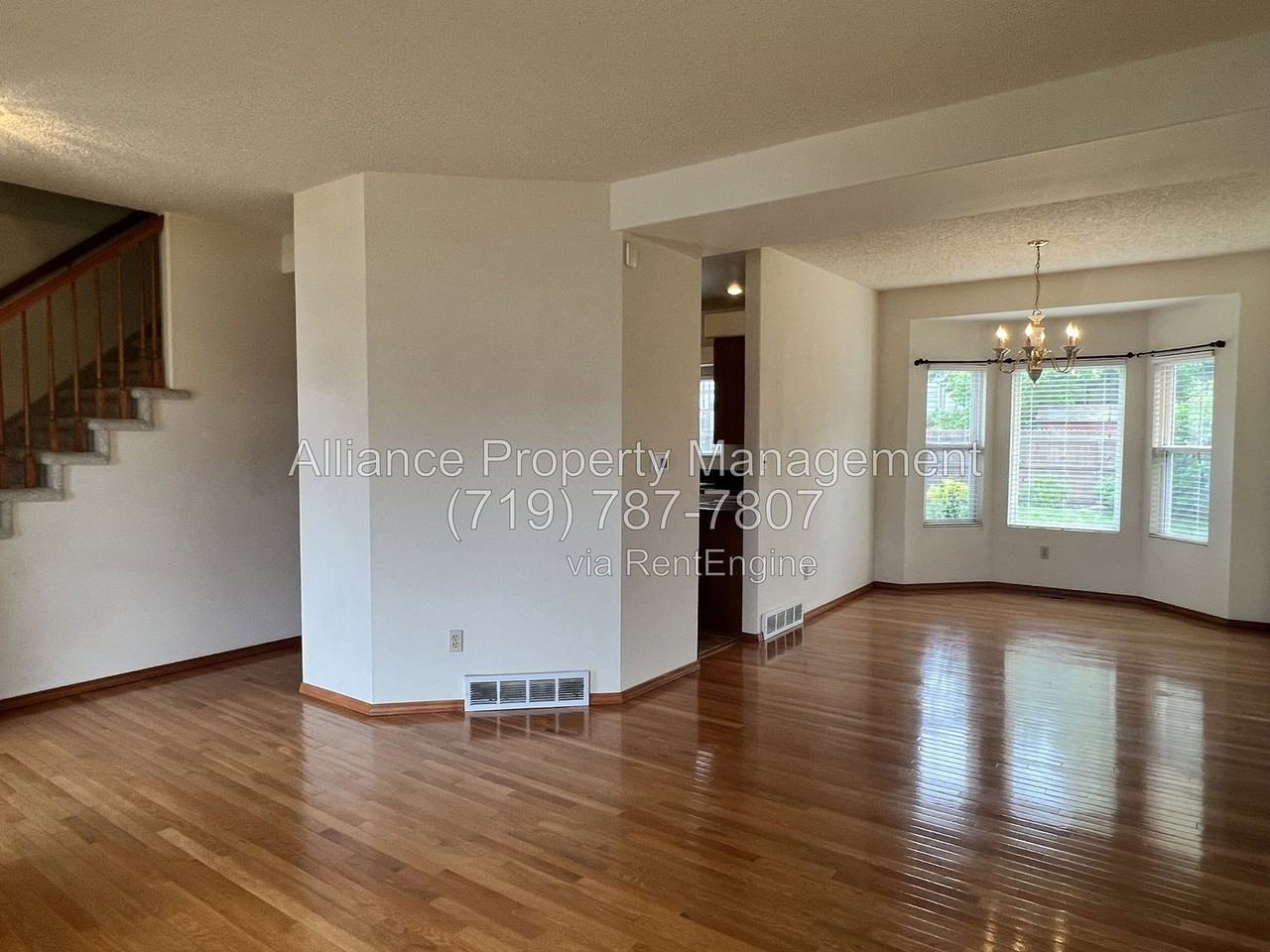 6944 Lost Springs Dr - Photo 2 of 26
