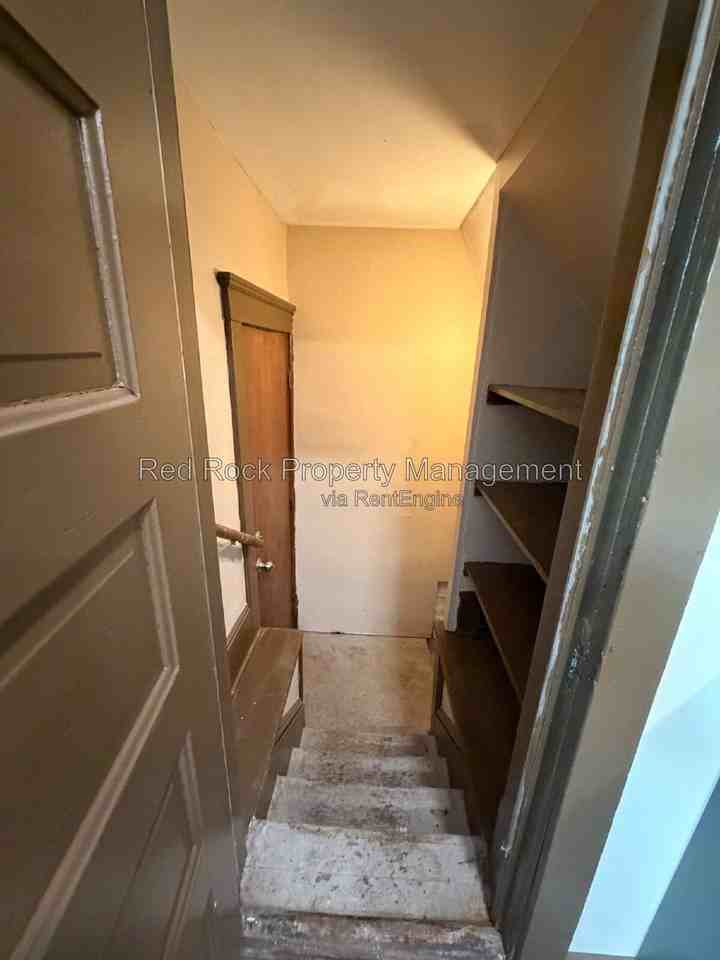 410 Portland Ave - Photo 4 of 16