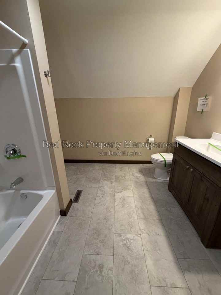 410 Portland Ave - Photo 7 of 16