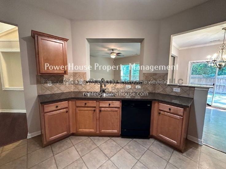 5530 Crestwick Way - Photo 2 of 38