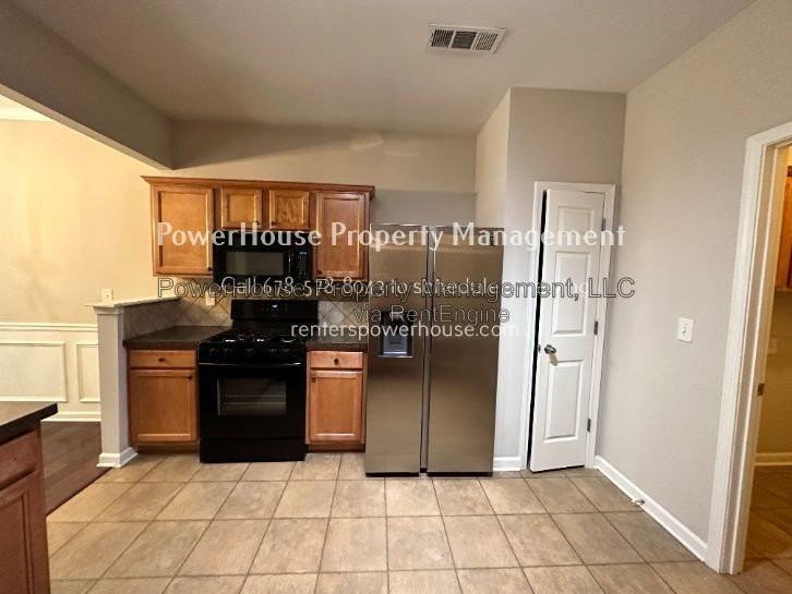 5530 Crestwick Way - Photo 6 of 38