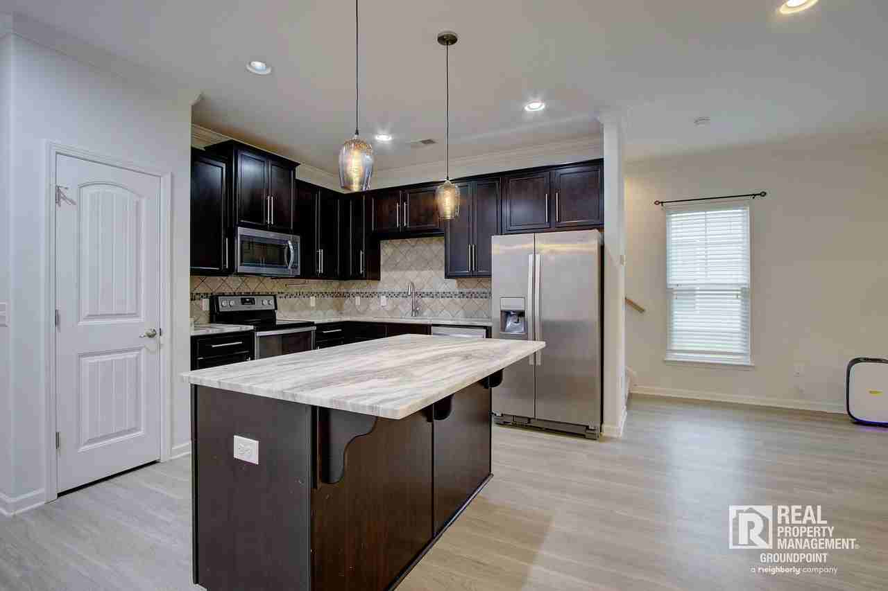 221 S Lamplighter Ln - Photo 6 of 26