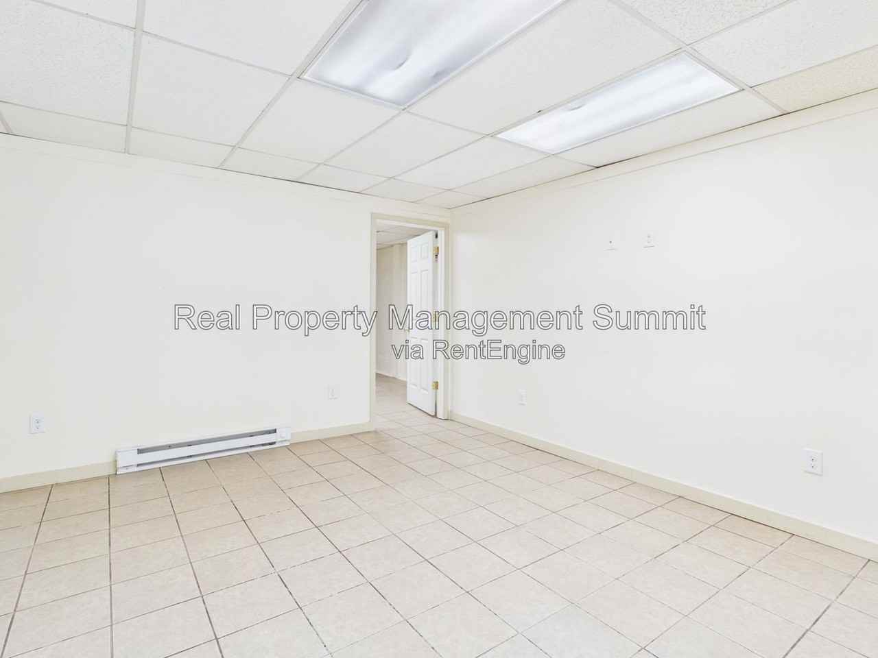 2501 N Augusta St #B - Photo 2 of 11