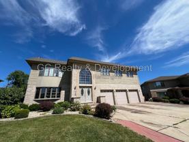 319 Dee Ct #C - Photo 1 of 1