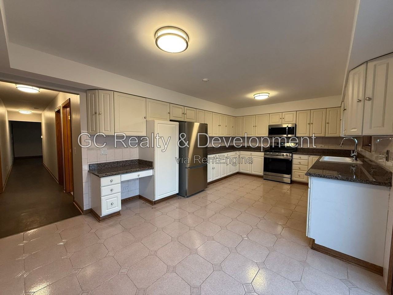 319 Dee Ct #C - Photo 2 of 26
