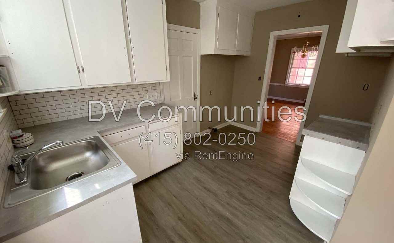 3570 Lynnfield Rd - Photo 3 of 20