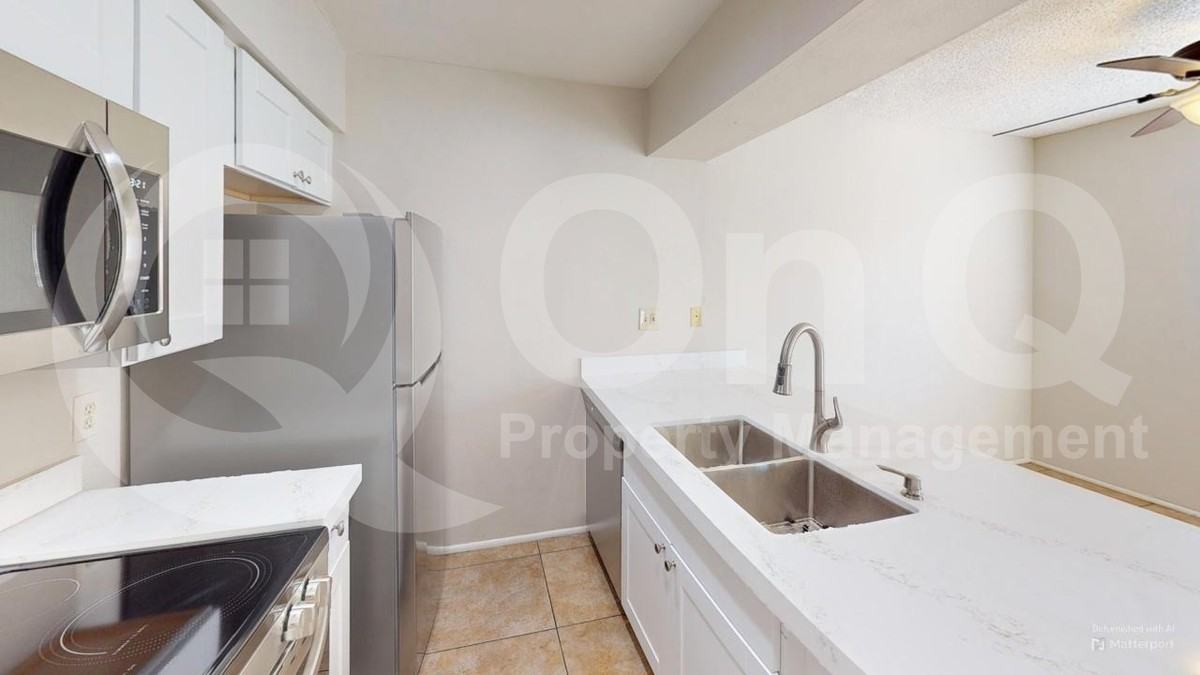 286 W Palomino Dr #56 - Photo 4 of 17