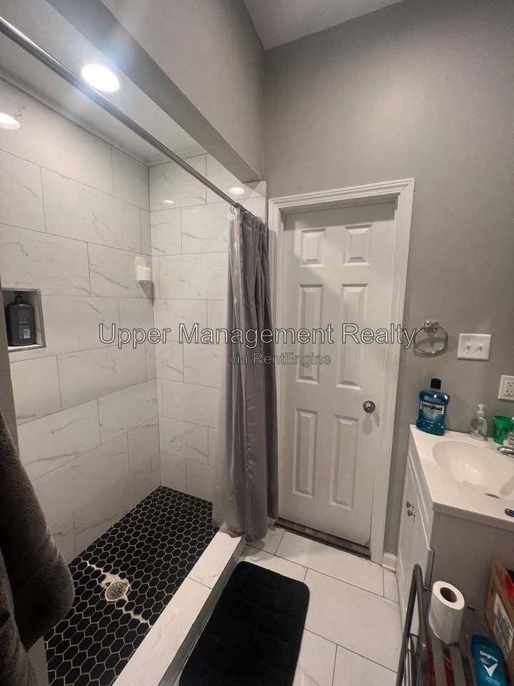 7414 Burthe St #B - Photo 5 of 5